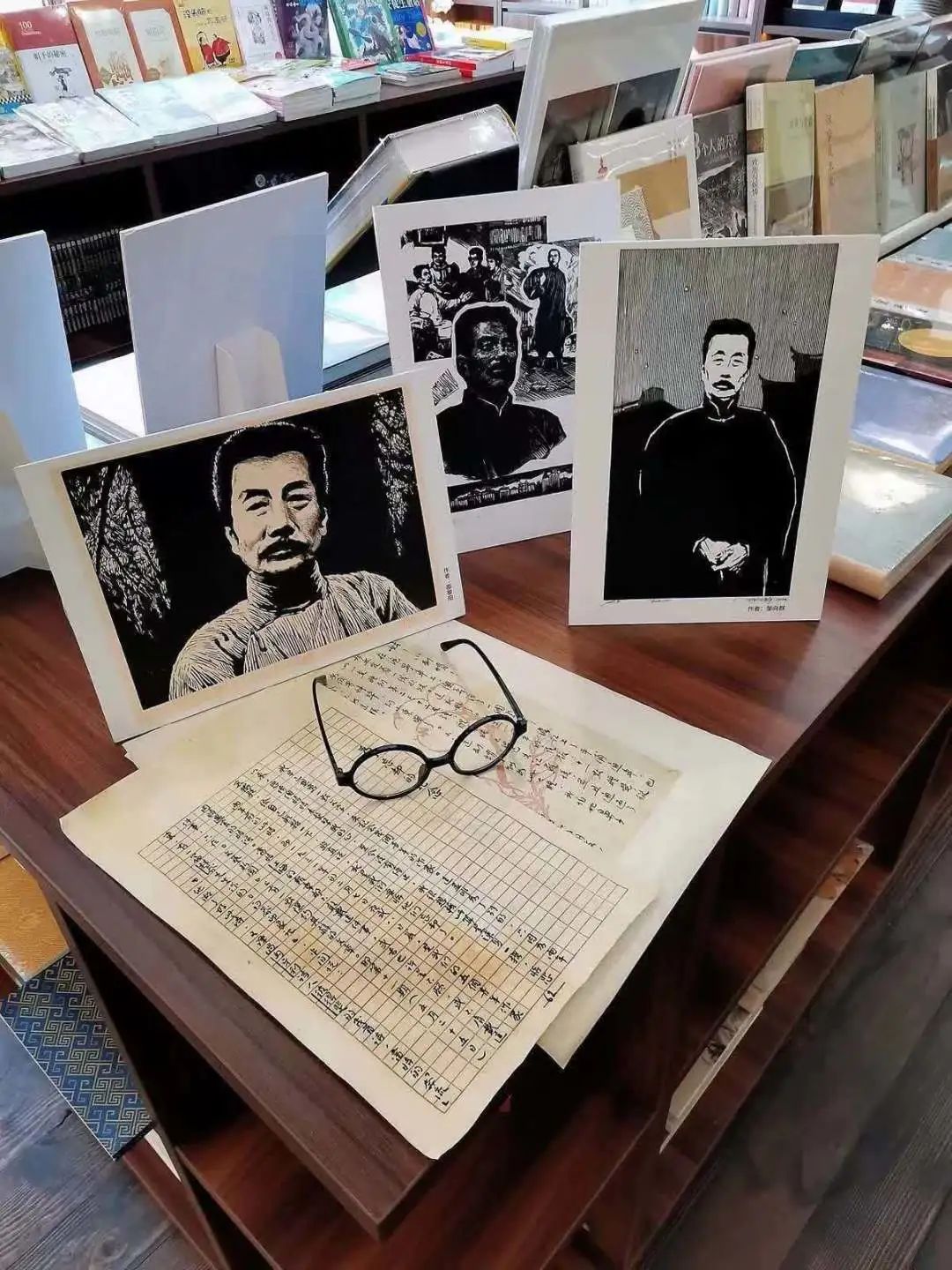 灏忓竷鎽勫奖鍥㈤槦,灏忓竷鎽勫奖