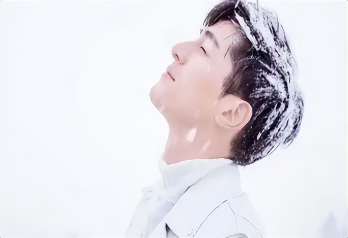 胡歌有多成熟稳重,胡歌的艰难历程