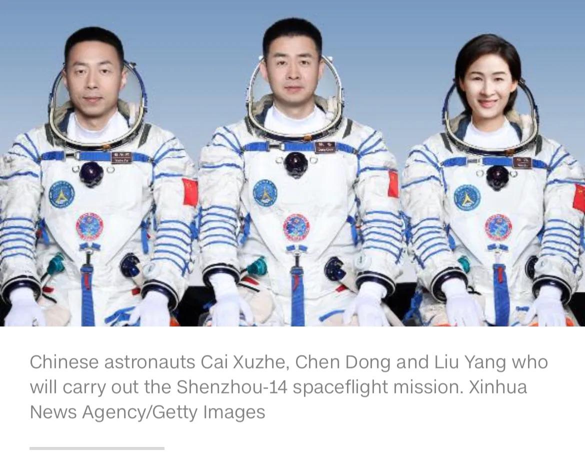 读CNN学英语：神14载人航天飞船发射成功