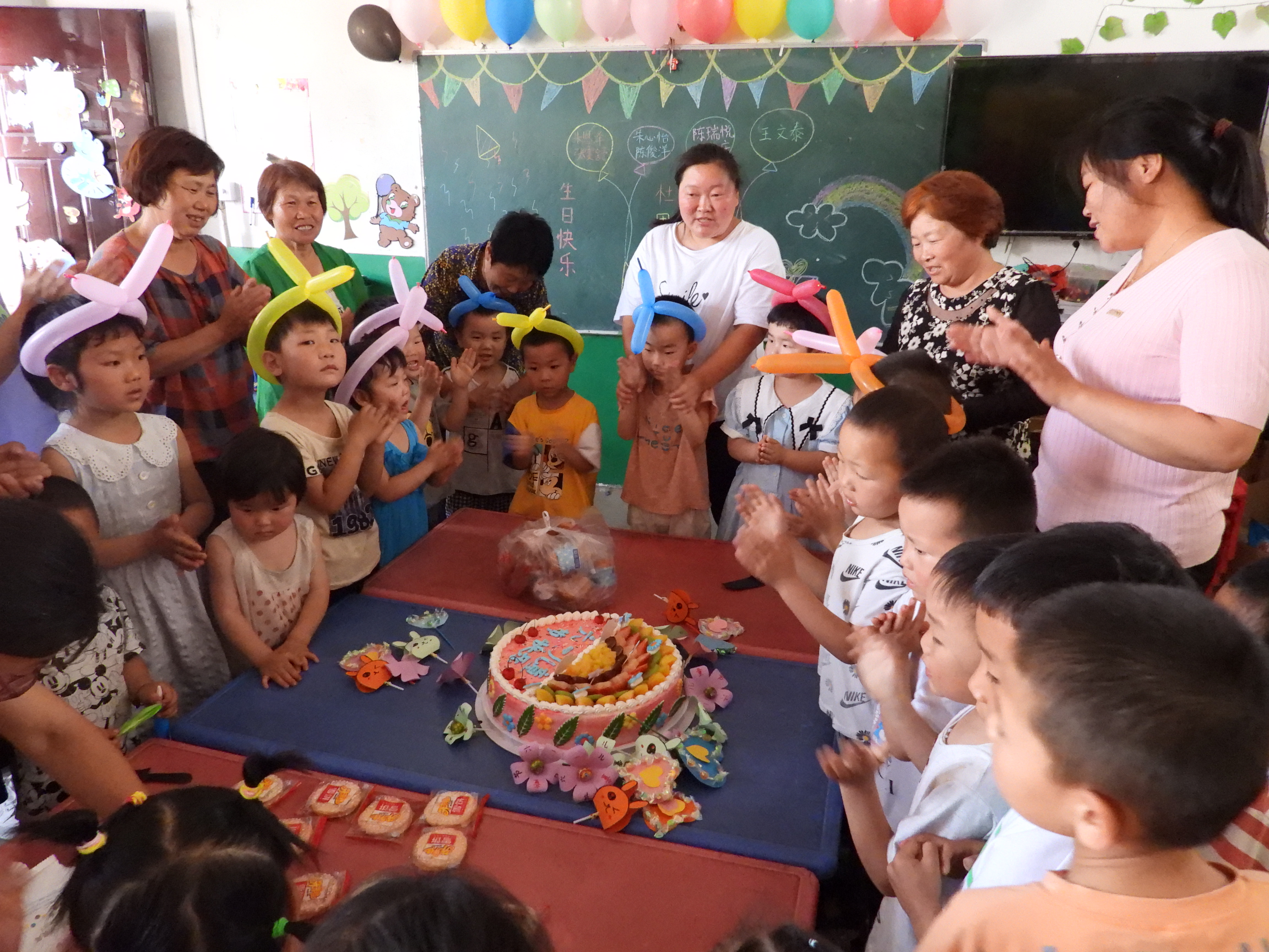 赤眉镇朱陈中心小学六一视频,内乡县赤眉镇朱陈中心小学