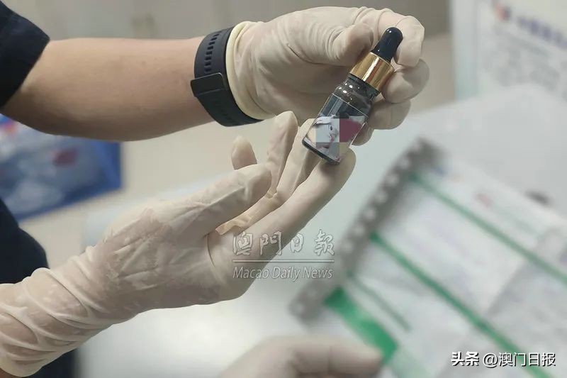 空集装箱暗格*私走**拱关检值四百三万燕窝香水唇膏