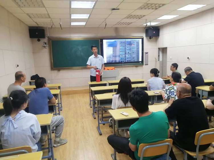 沈阳市第一八二中学怎么样,消防安全进校园第七实验小学