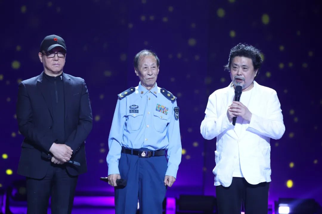 汤非歌乡愁,汤非爱上一座城