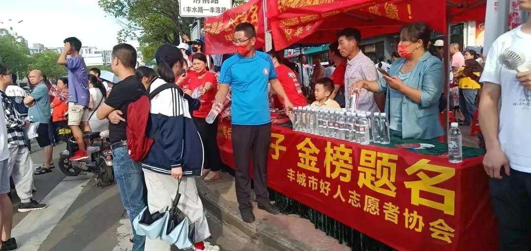 承担社会责任提升企业形象,承担社会责任彰显企业风范