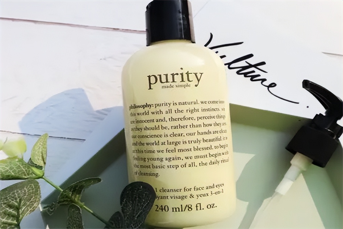 超高人气控油补水洗面奶推荐：温和好用敏感肌可放心入手，不踩雷