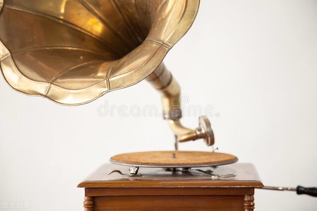 那些年迷死我们的复古唱片机