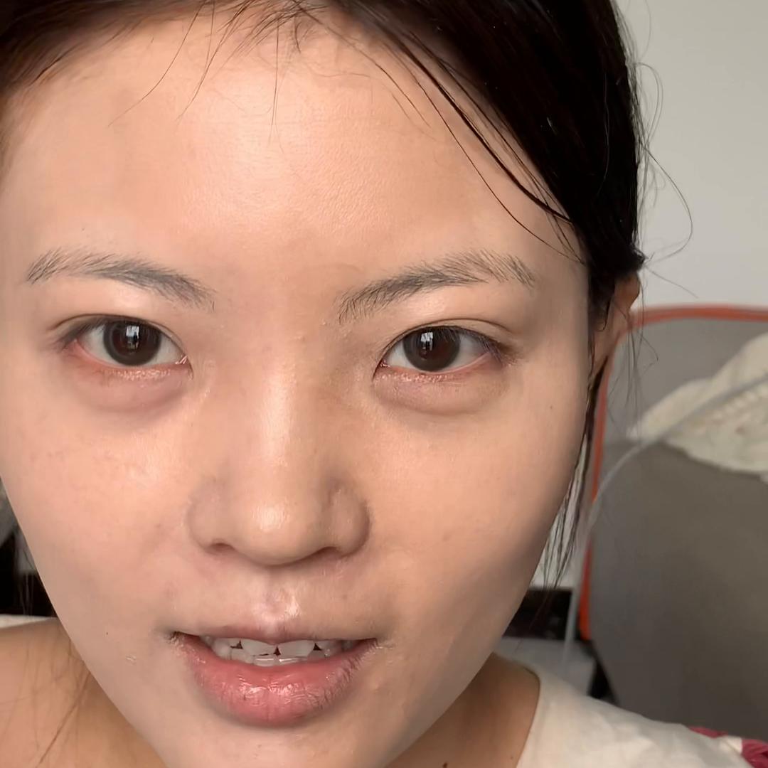 40岁欧莱雅金致臻颜和复颜哪个好,欧莱雅精致臻颜精华测评