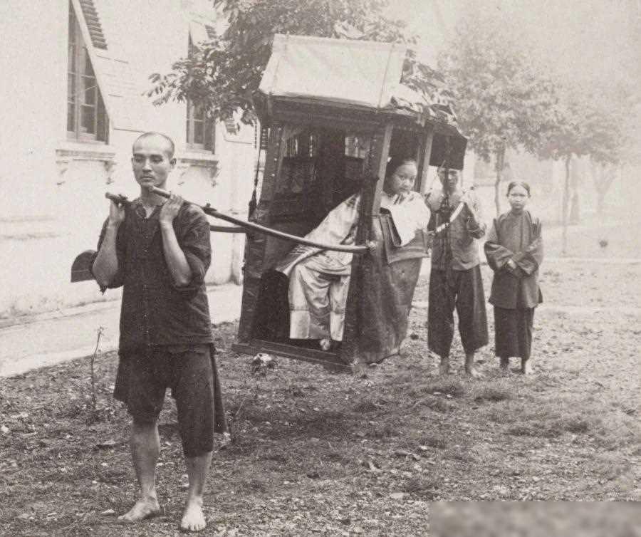 鏃ュ啗鍏借褰╄壊鐓х墖,渚靛崕鏃ュ啗鍏借缁濈増鐓х墖