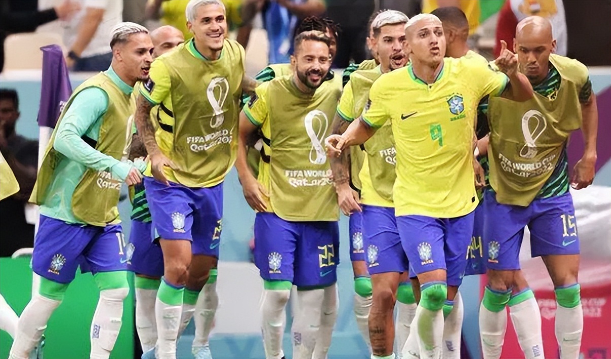 巴西传奇射手罗纳尔多,巴西罗纳尔多巅峰视频