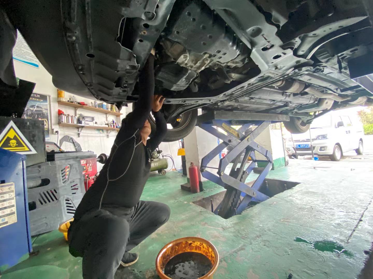 日产逍客新款豪华版双拼色,日产逍客珍珠白