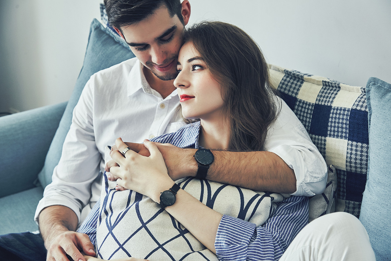 为什么动物都会定期发情，人类女性却要隐藏“发情期”？