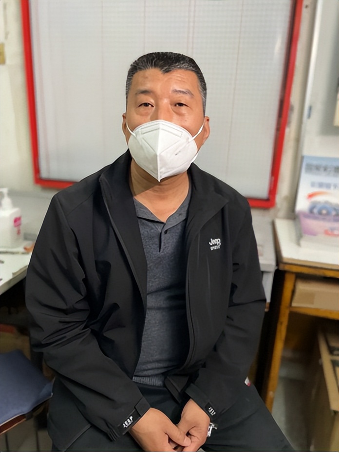 退伍不褪色,经营福彩站为民服务20年