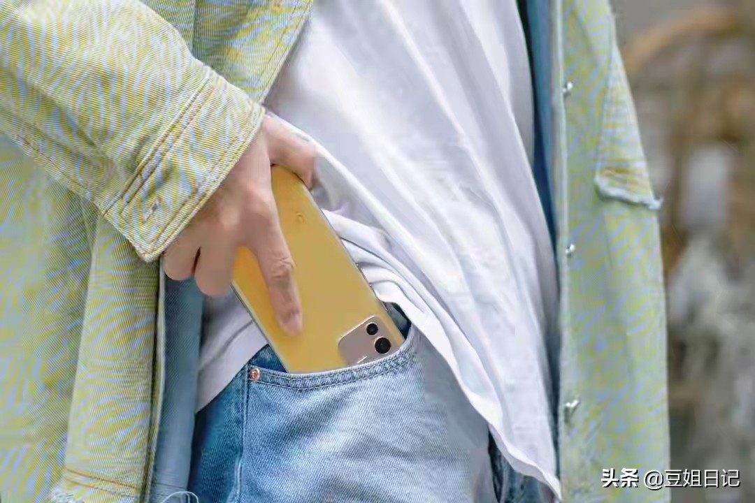 宝妈怎么用手机月入几十块钱赚钱,宝妈带娃如何用手机来赚钱