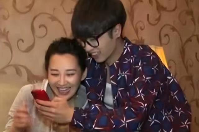 央视为什么要给华晨宇面子,央视对华晨宇的态度