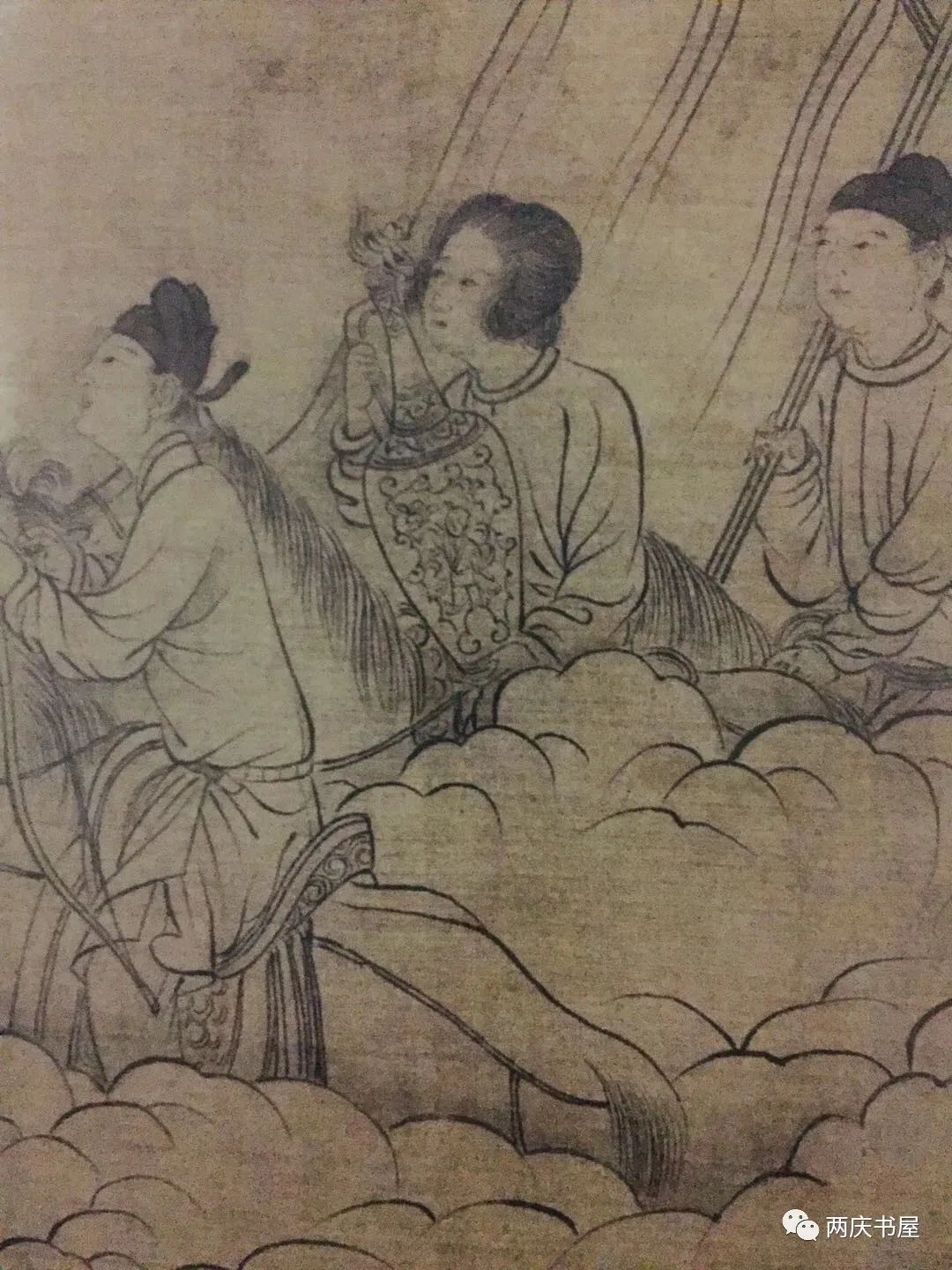 意大利藏元青花凤首梅瓶,大英博物馆元青花葡萄纹玉壶春瓶