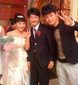 五位长得丑却娶了白天鹅的男星,5位长得丑却娶了白天鹅的男星