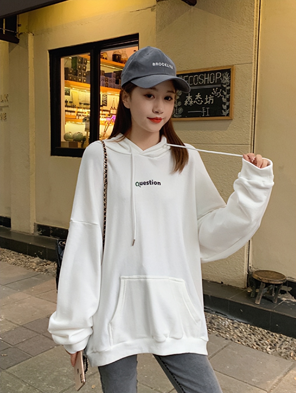 入秋必备的卫衣有哪些品牌,入秋卫衣怎么穿才能看着不一般