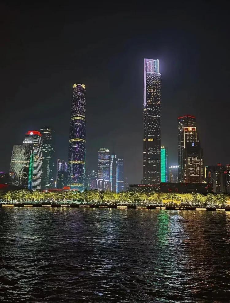 南海神号珠江夜游,海心沙码头珠江夜游购票指南