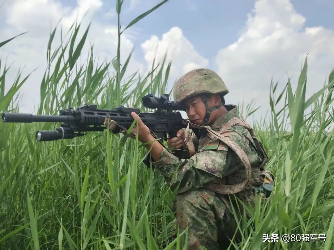 在80集团军部队当兵,很自豪!