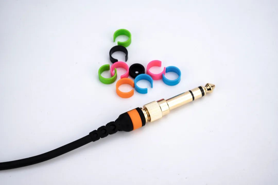 罗德麦克风一拖二监听使用方法,罗德麦克风日常使用