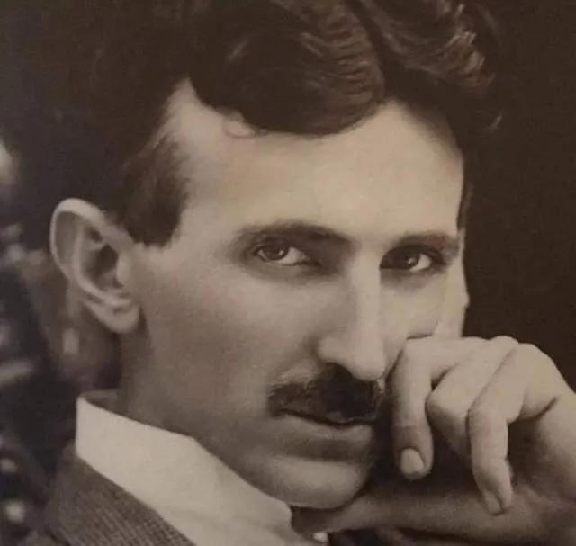 发明大王爱迪生故事,发明大王爱迪生视频