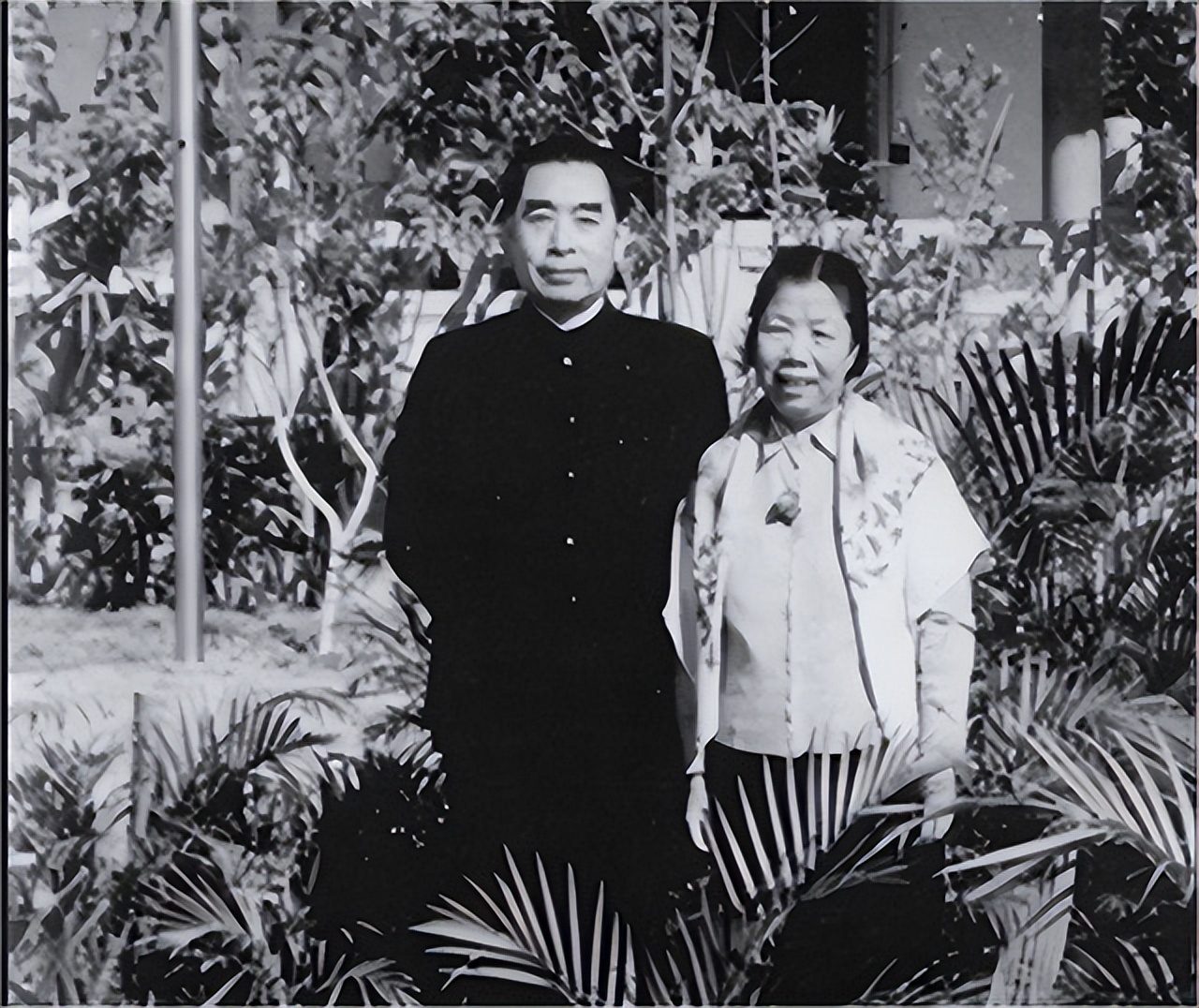 毛主席工资594元，周总理工资404元，但都没有宋庆龄的高，为何？