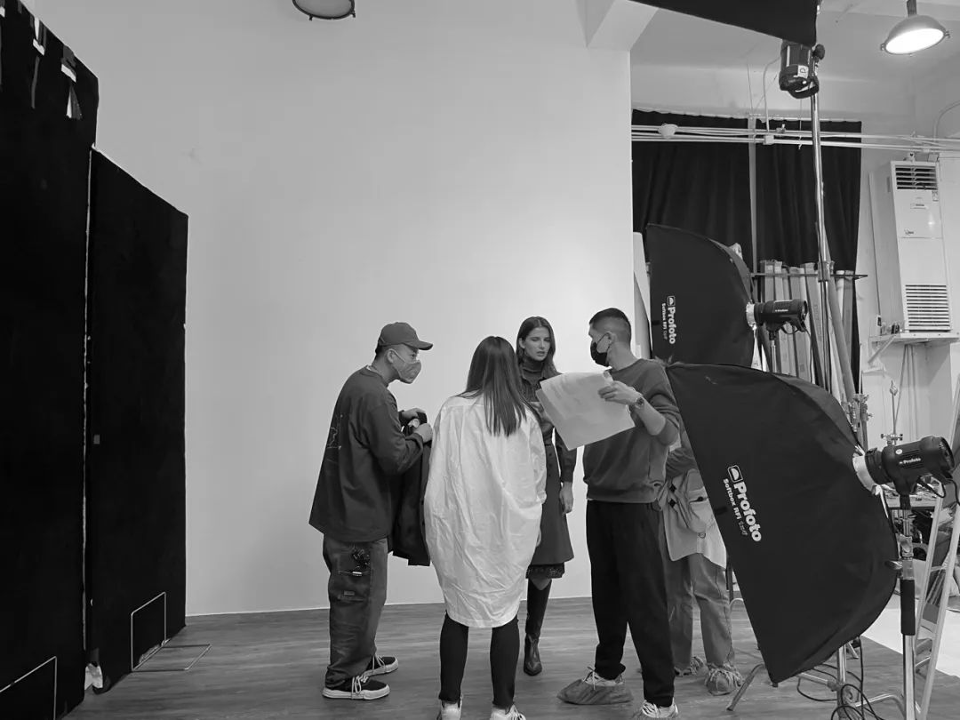 疫情下艰难生活的打工者,疫情下艰难生存的90后创业者