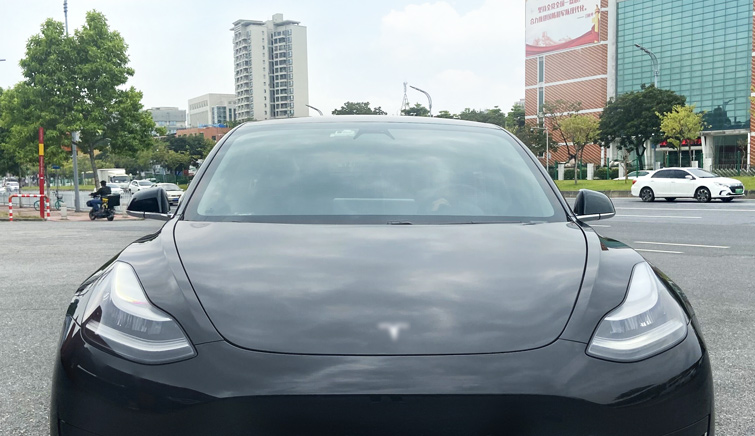 前挡风玻璃要不要贴膜撕了重贴,前挡风玻璃要不要贴膜防止石子