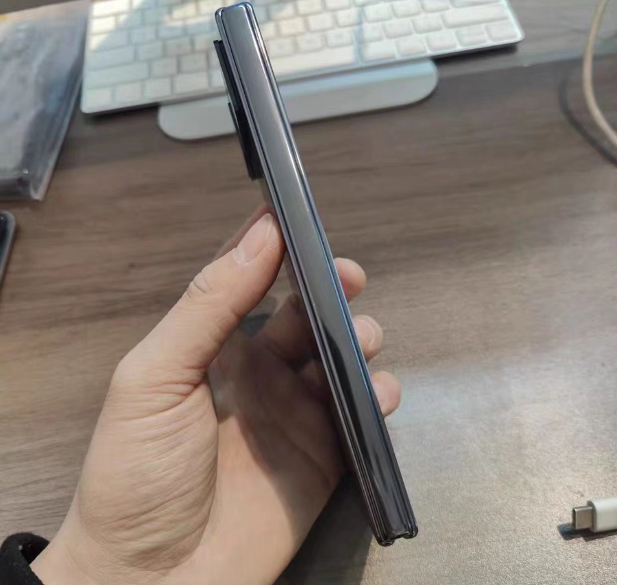 小米折叠屏mixfold2值得入手吗,2000元买小米mixfold