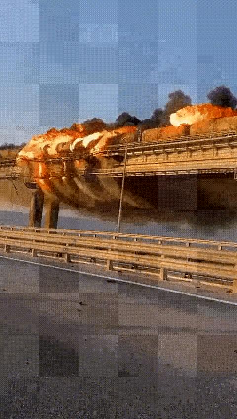 俄军使用巡航导弹打击乌军事设施,俄对乌核威慑