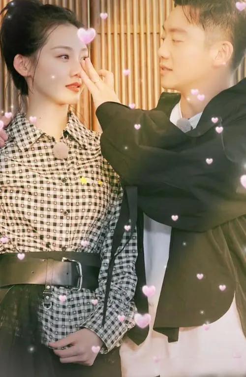 奔跑吧兄弟周深和白鹿答问题,跑男周深白鹿撞衫第几期