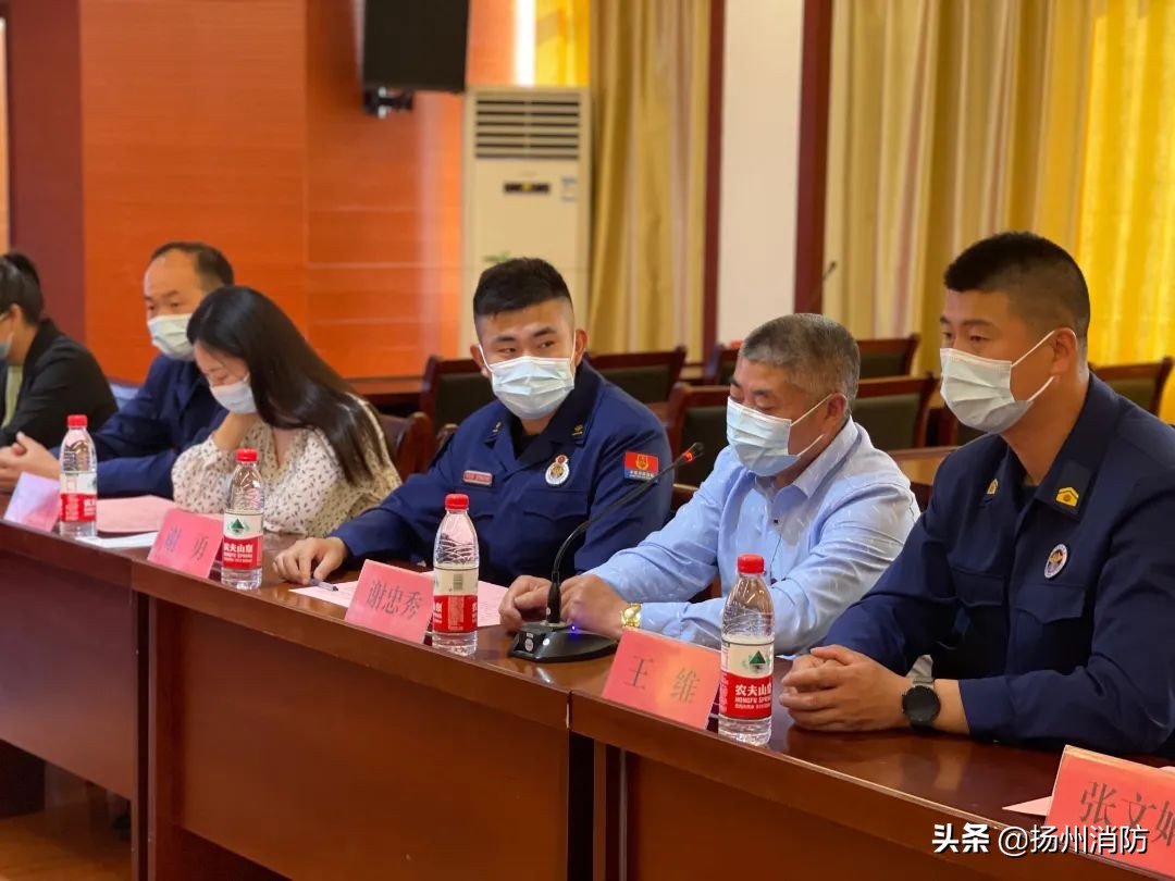 安全相“莲”，“宜”路清风，共筑幸福港湾——宝应县消防救援大队召开2022年家属助廉座谈会