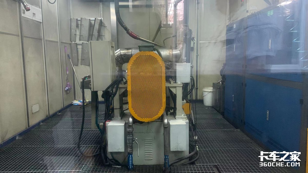 一汽工厂参观,大柴劲威发动机