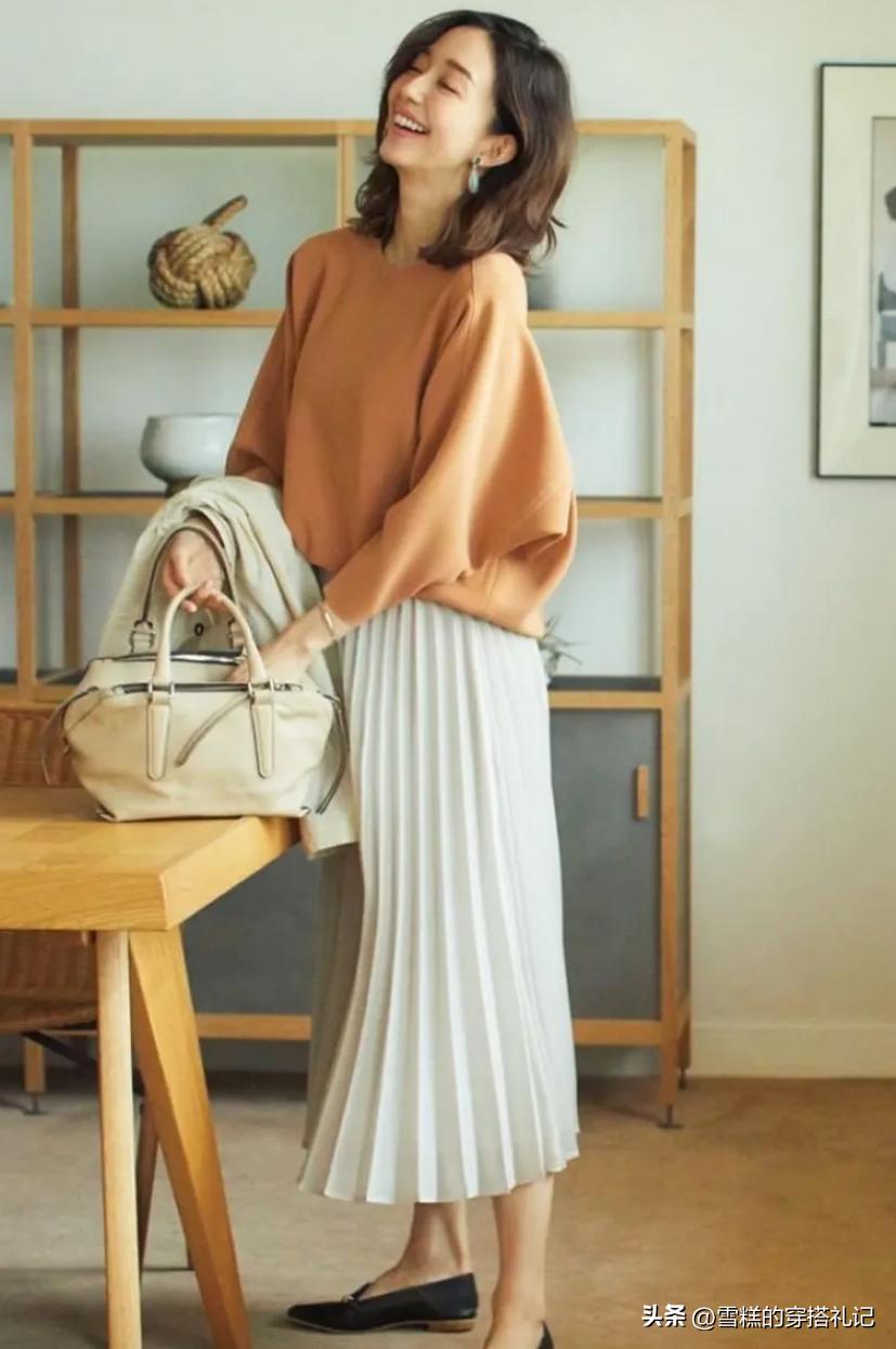 遮肚子显瘦藏肉卫衣,韩系穿搭卫衣搭配长裙