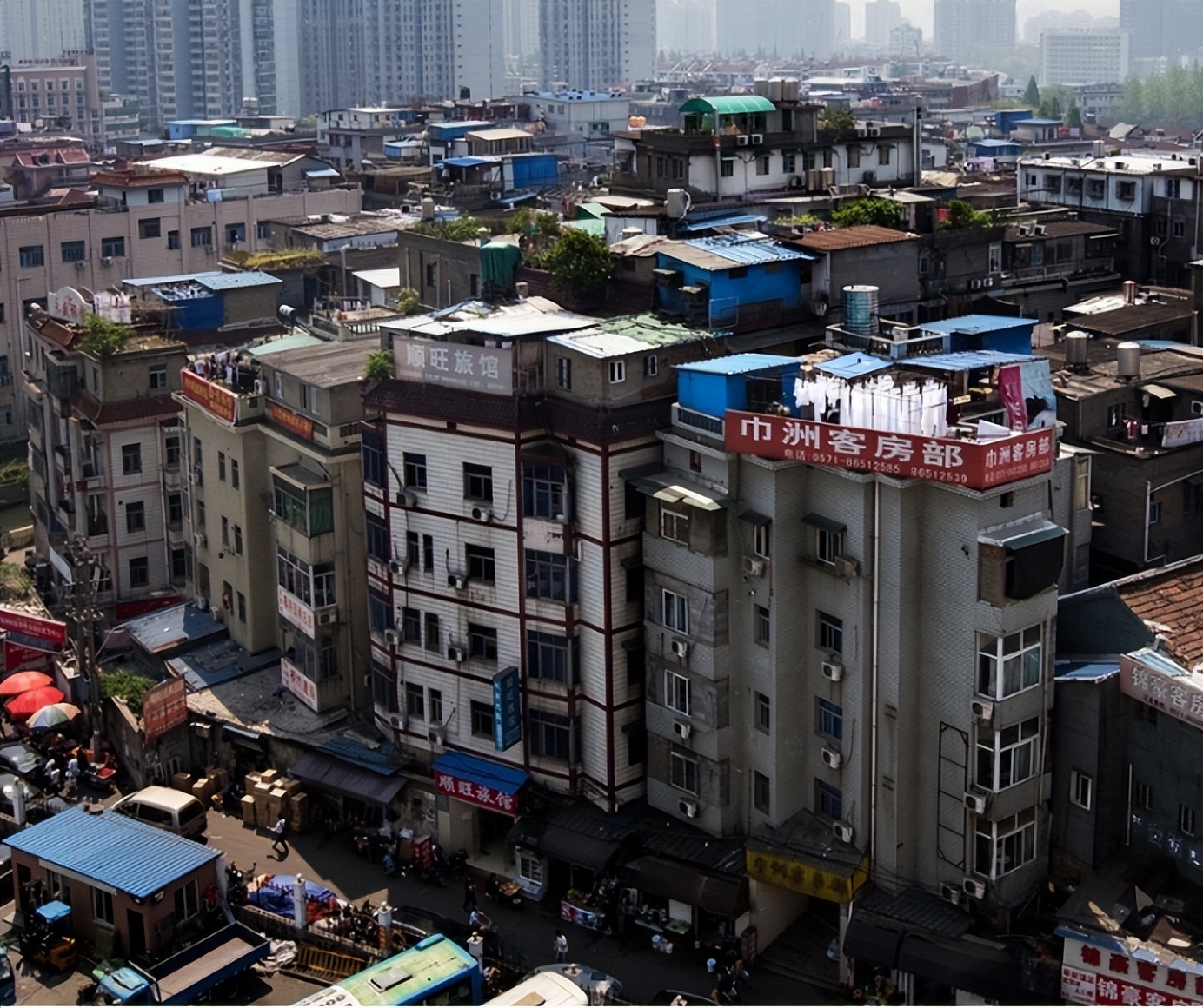 为什么不买小区靠边的房子,买房靠边位置好还是不好