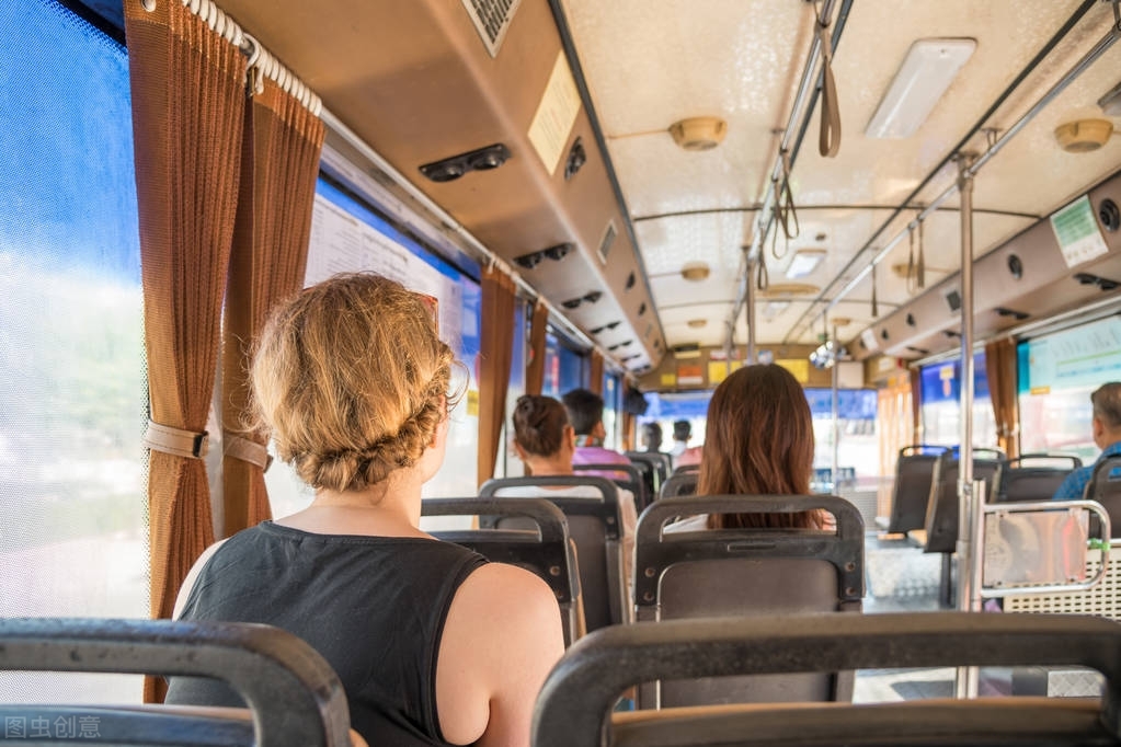 北京公交司机真实收入一年,北京公交司机工资多少钱一个月