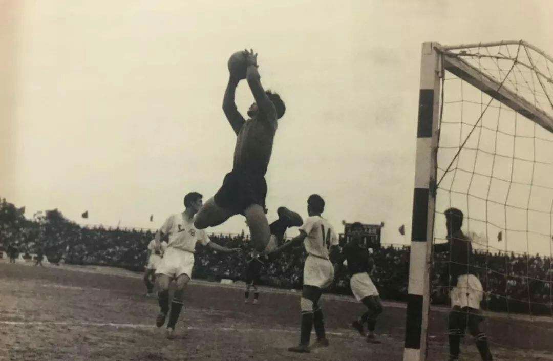 中国男足高光时刻亚冠,中国男足胜日本的高光时刻