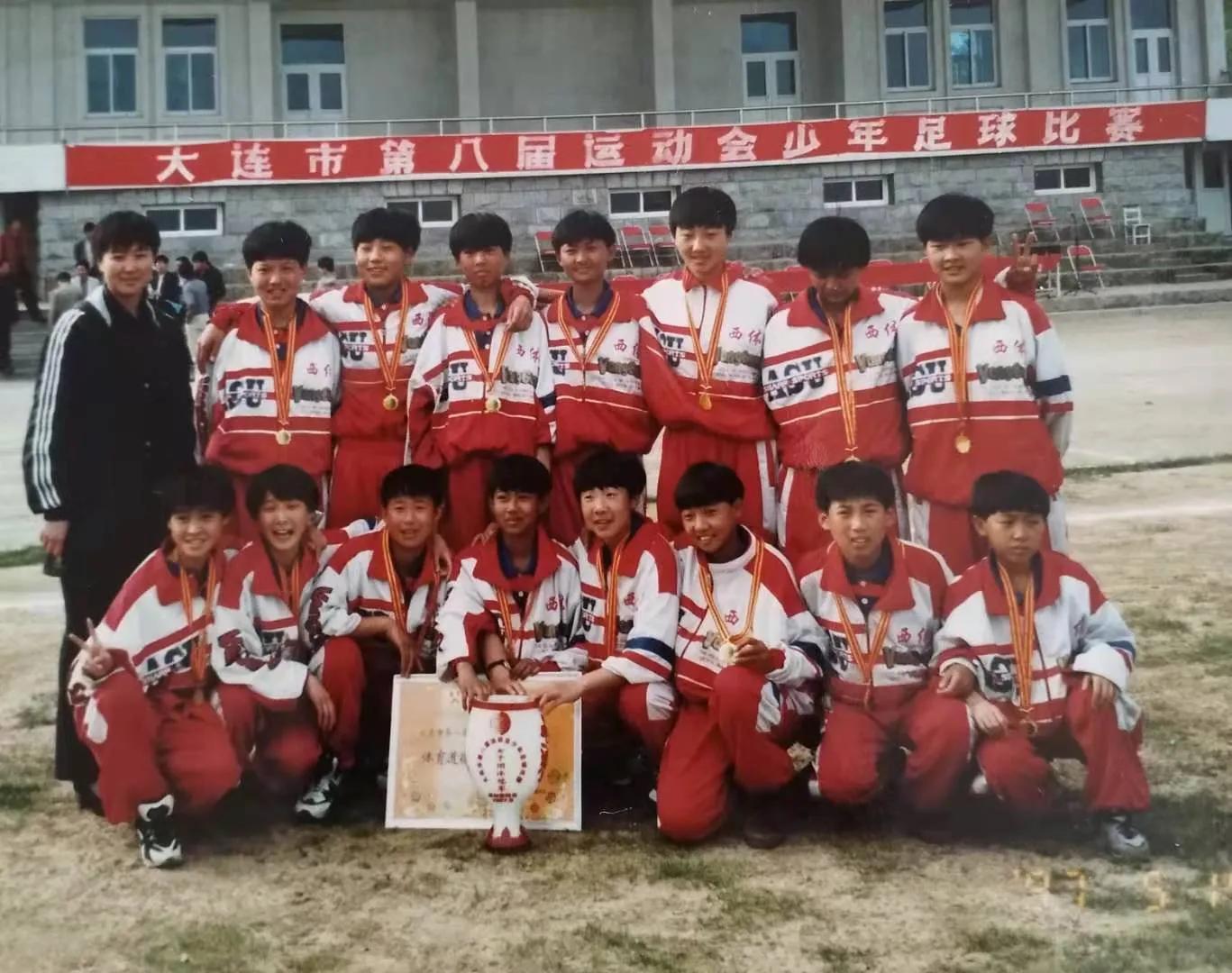 少儿足球基本功训练小视频,少儿足球敏捷性协调性训练