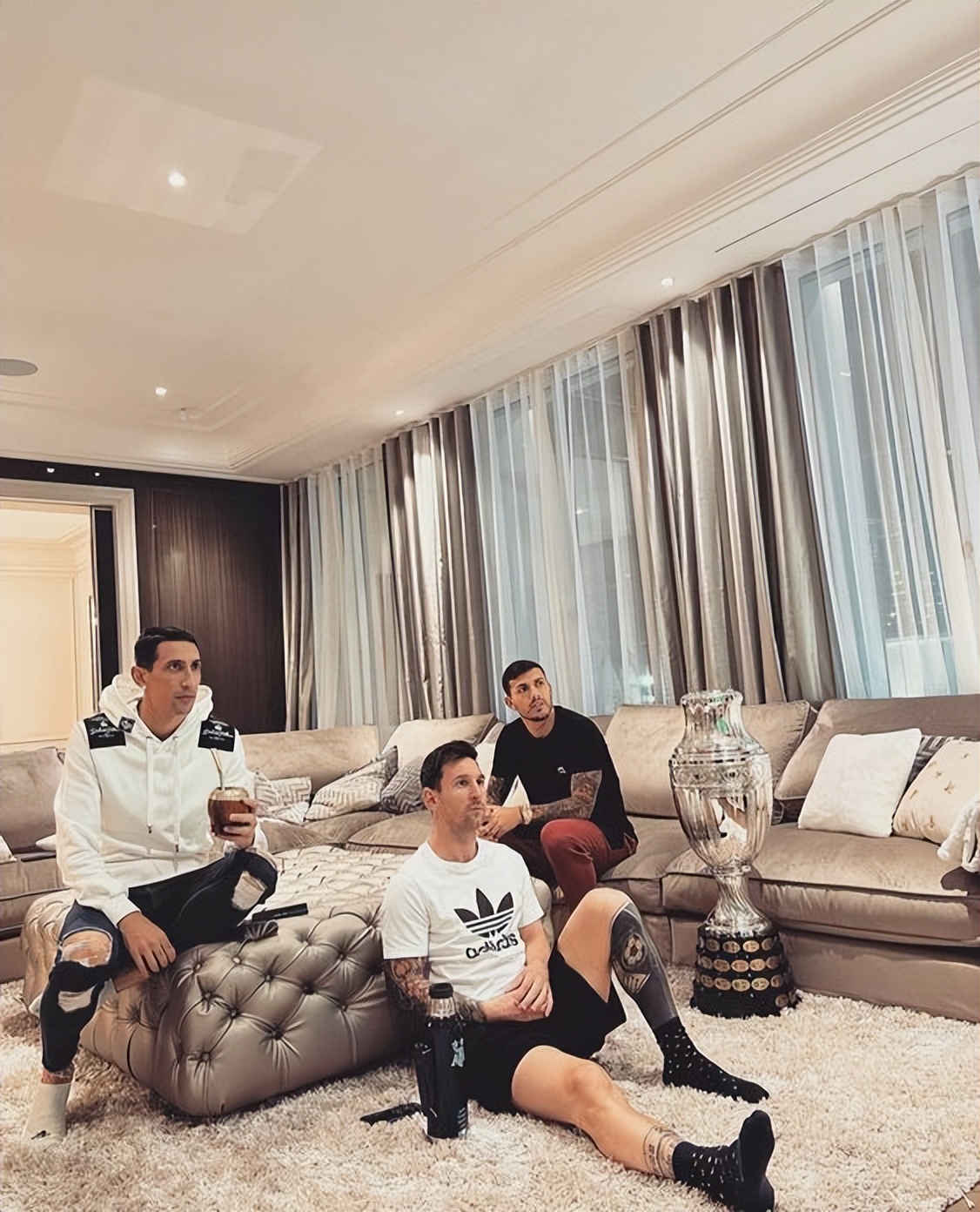 梅西的一些大房子,梅西豪宅屋顶