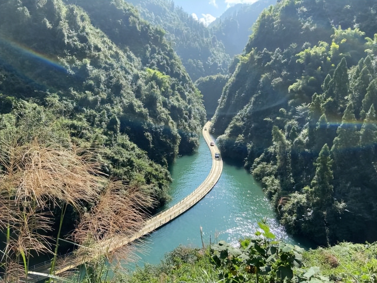 西安到恩施自驾沿途哪些旅游景点,恩施哪个景点不用爬山的路线好走