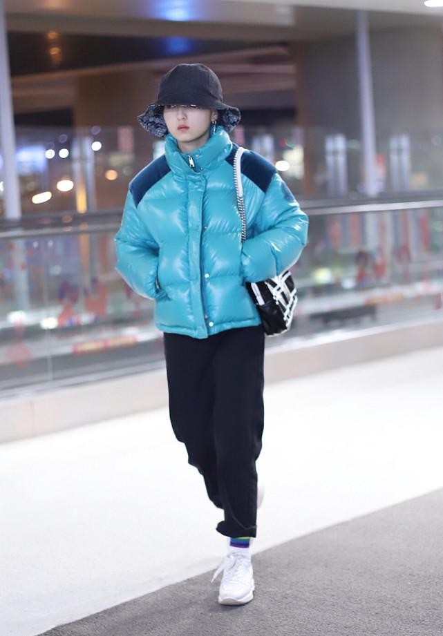 张子枫立领,张子枫香奈儿外套