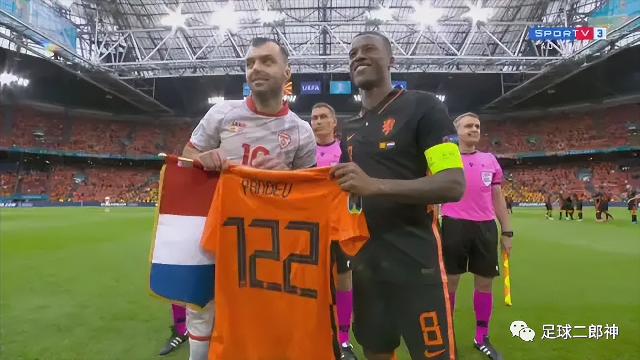 不退役的最老足球队员,不退役带领球队打回甲级