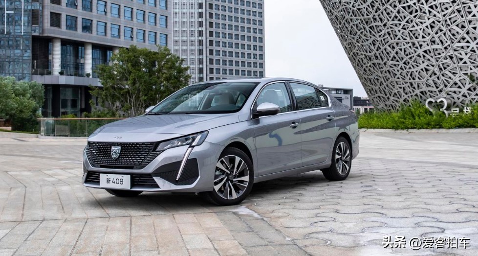 新款408好还是新款速腾好,标致4082019款与大众速腾对比