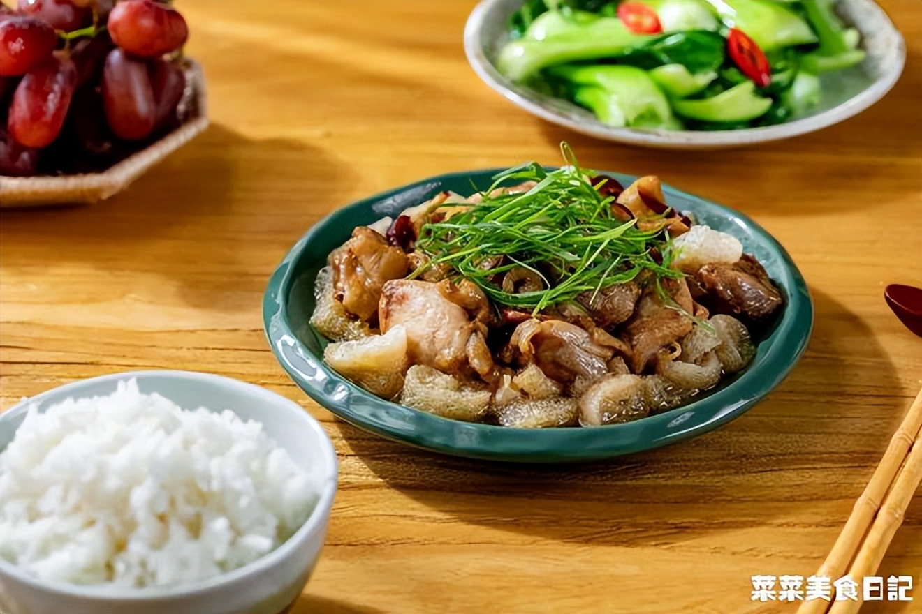 只用电饭锅就能做的饭菜,家里只有一个电饭锅如何做吃的