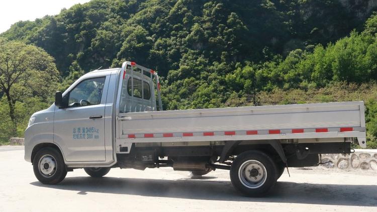 开瑞x6高配版,开瑞新款微卡x6底盘