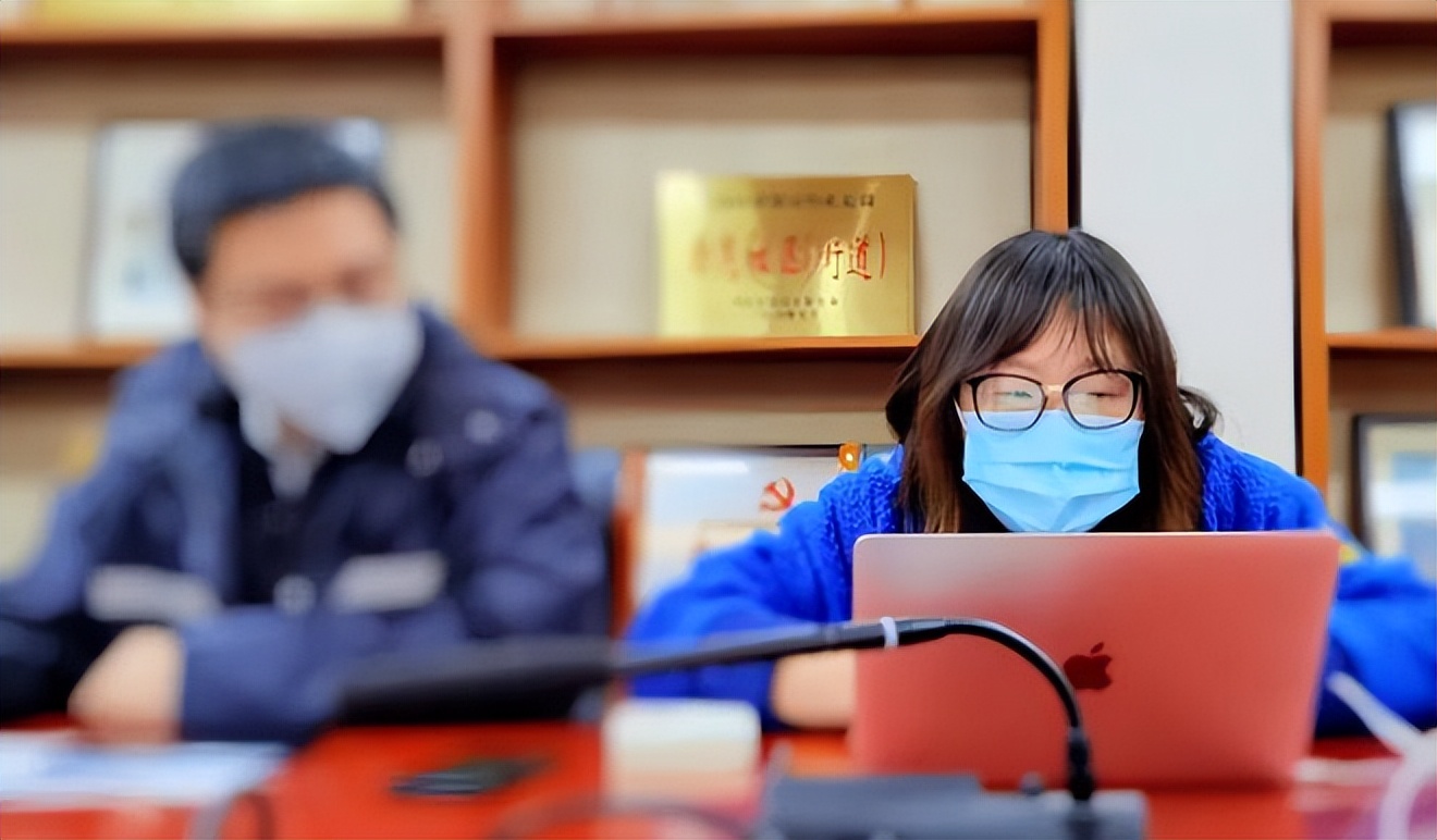 浦西封控期间要去医院怎么办,浦西封控首日