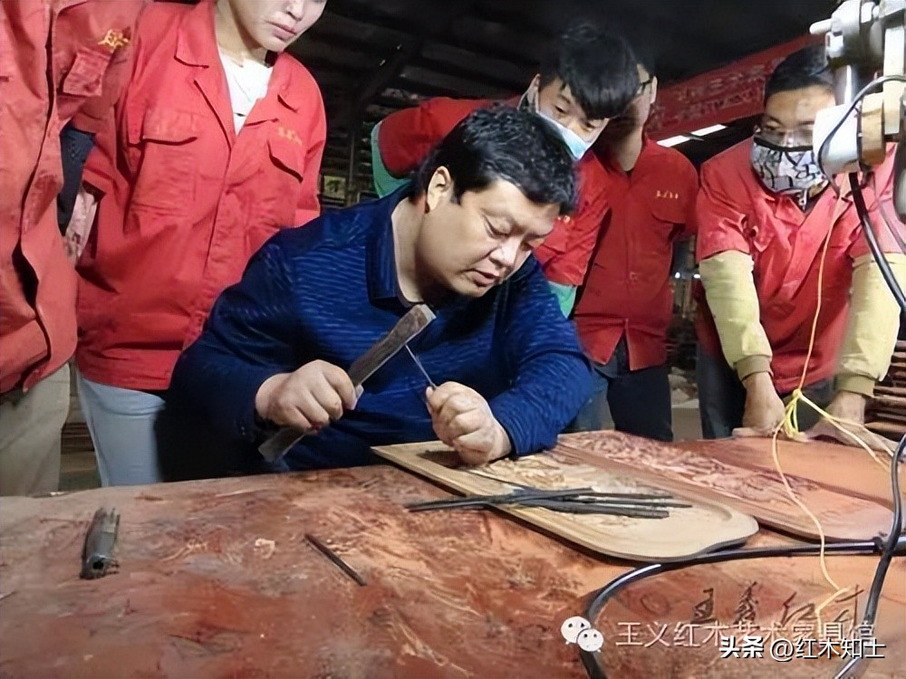 王义手工雕刻红木家具,王义红木艺术