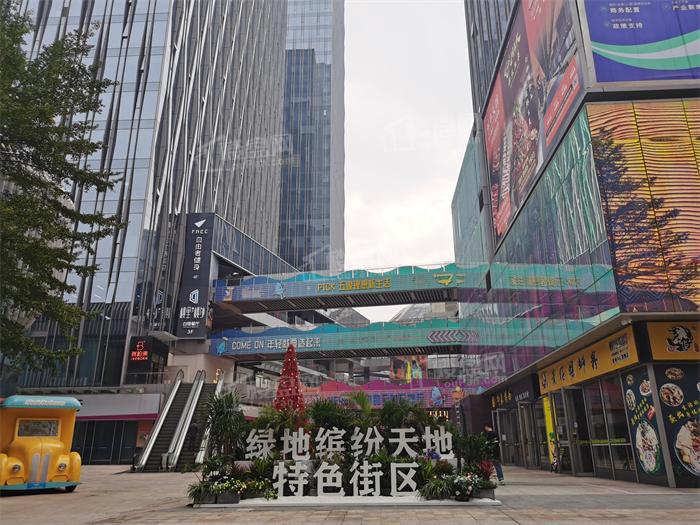 南宁五象总部基地地下商业,南宁五象总部基地最新信息