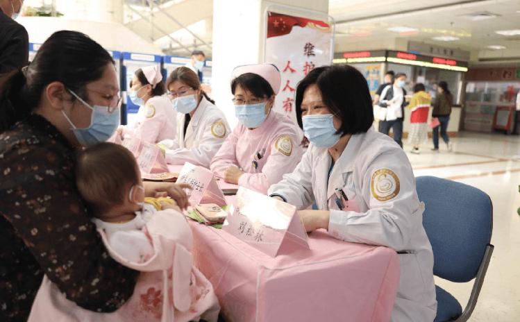 金龙转世人类觉醒武魂,金龙投胎转世成一个小孩后续