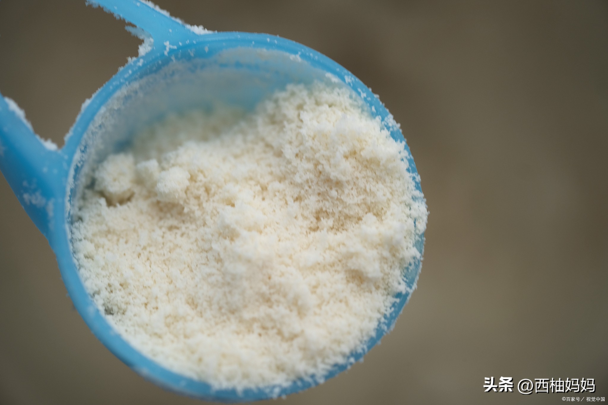 泡奶粉的温度多少最合适,泡奶粉最佳温度多少度